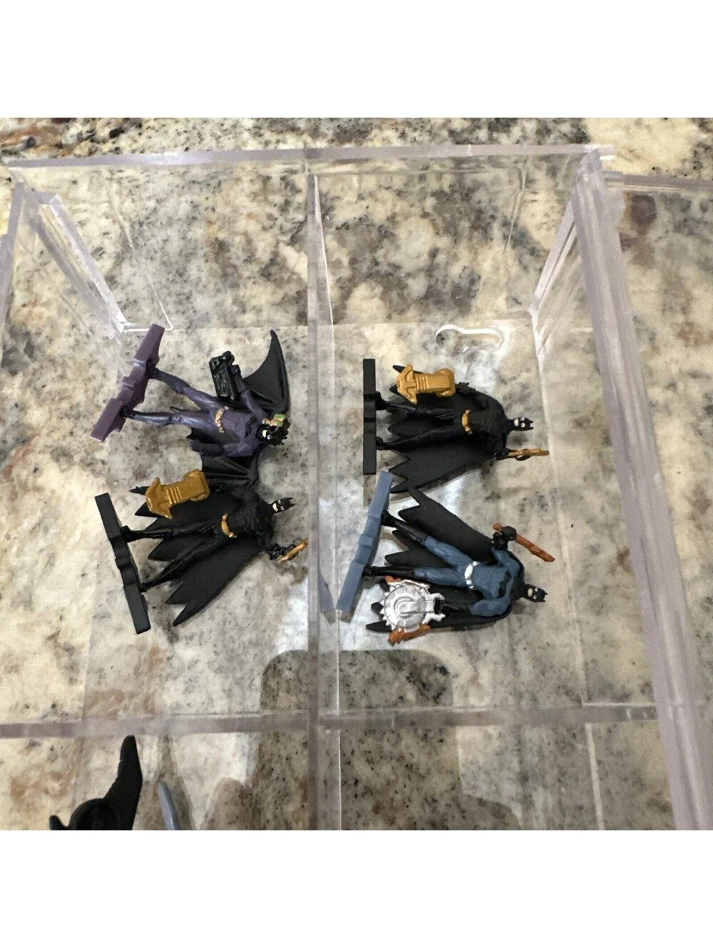4x Hot Wheels Batman Vehicles & 4x Batman Mini Figures + Display Case